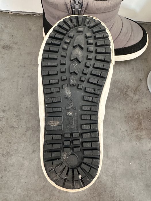 Продам детские сапожки