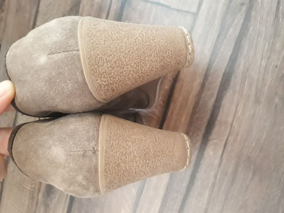 Дамски обувки от естествен велур