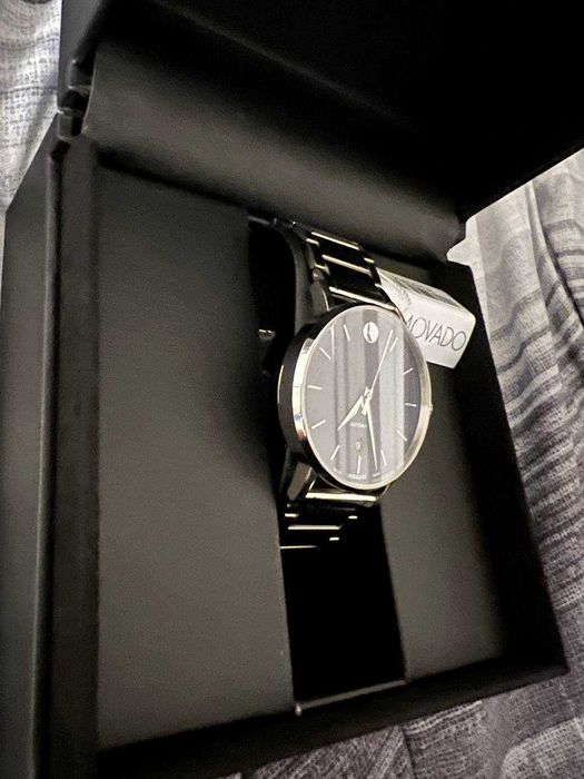 Movado часы был куплен в США