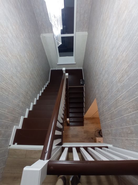 Лестница установка изготовление