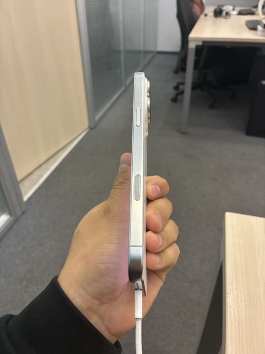 Iphone 16 pro max ,512гб,93%
