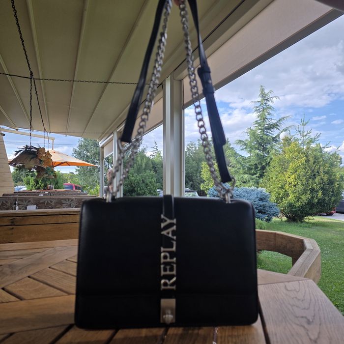 нова чанта на Replay