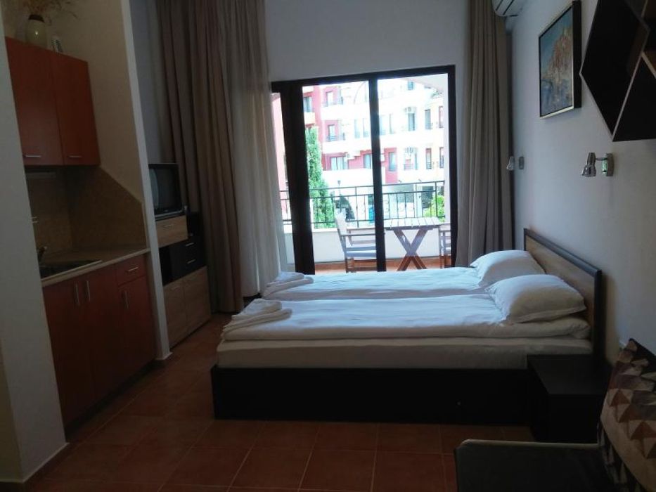 Продава се Едностаен апартамент в Ахелой - 40 кв.м за 1200 €/кв.м - Снимка #12