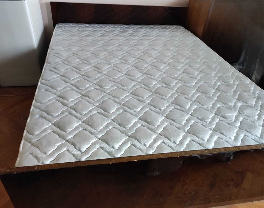 Матрак Спалня легло