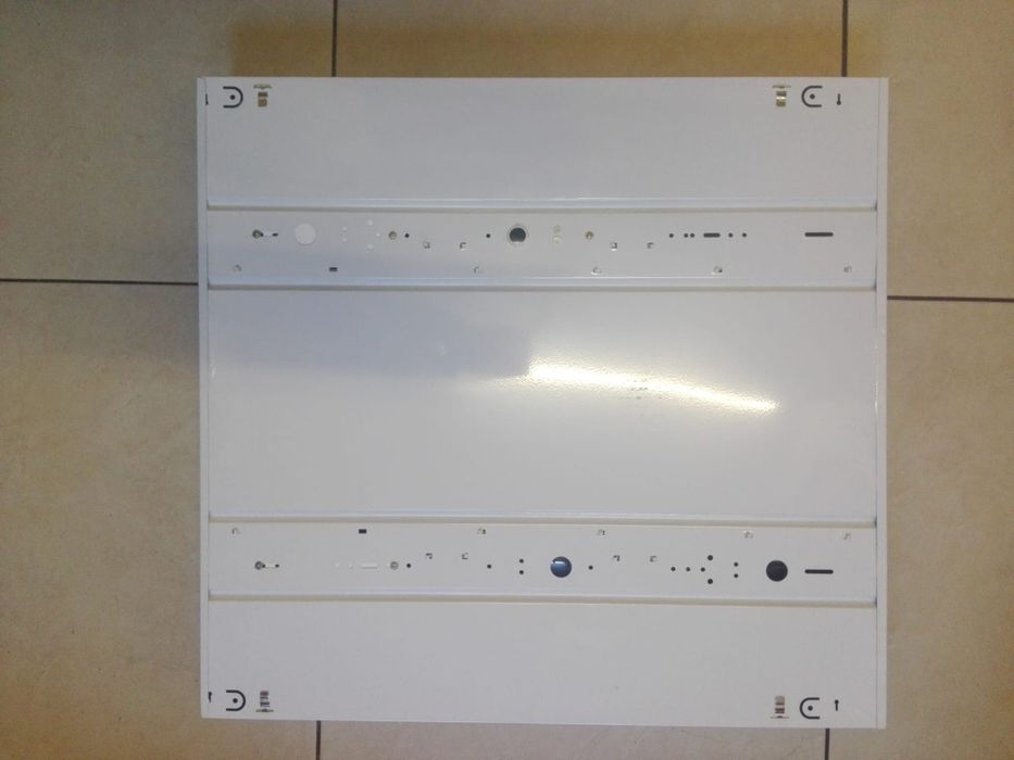Neon plafoniera Novelite 4x18W

Corp de iluminat clas