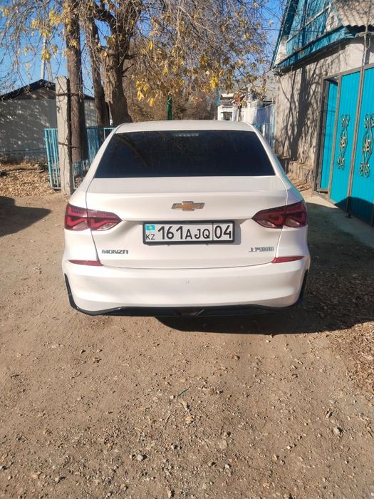 Продам Chevrolet monza