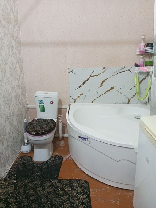 Uy sotiladi payariq shahrida