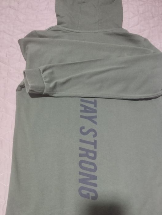 Два броя детски блузки