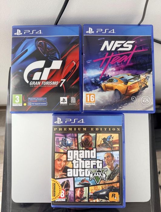 PlayStation 4 Gran Turismo slim