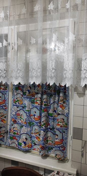 Штора из тюля, средней длины