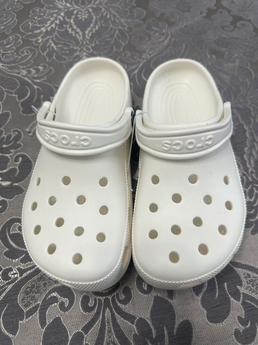 Продам кроксы новые, 2 пары