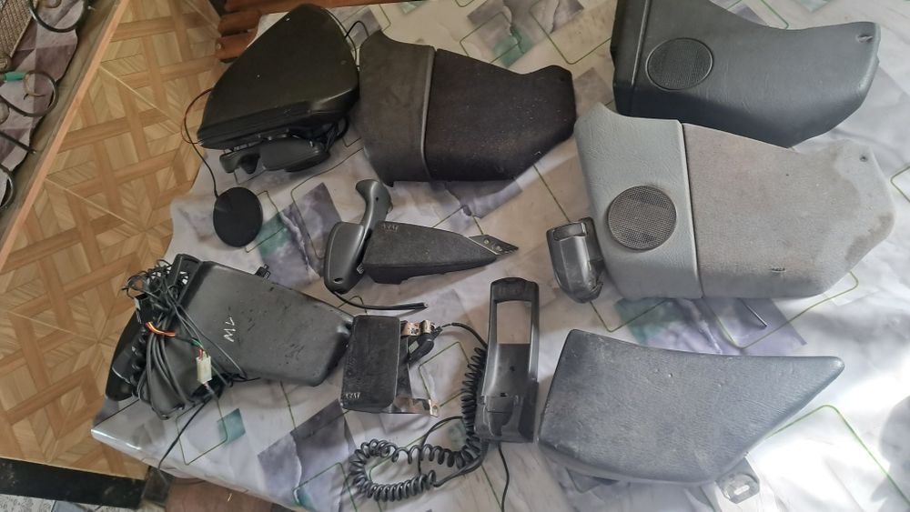 Мерс.210 подставка тел.