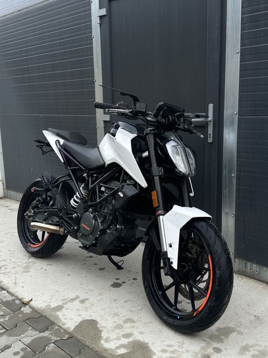 Ktm duke 125cc 2018 (vand sau schimb)(nu mt,yzf,cbr,cb,rc)