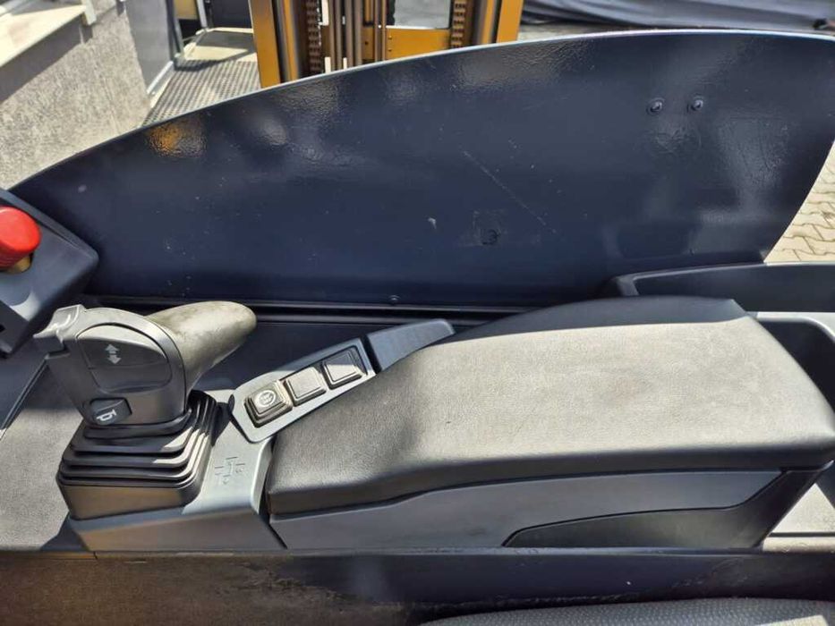 Electro rich Jungheinrich ETV 325, BATERIE 2019, Catarg triplex