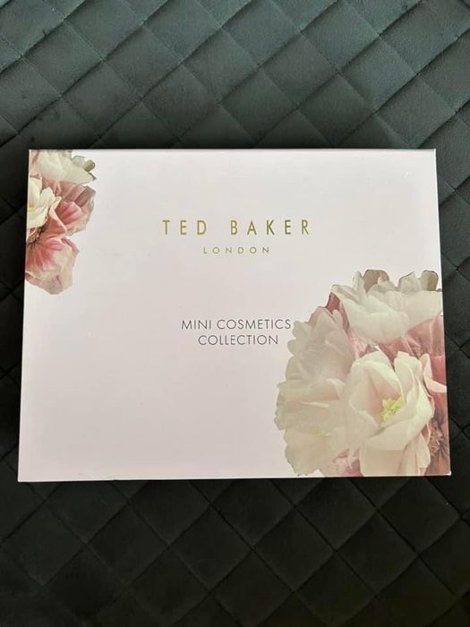 Грим и козметични подаръчни сетове Ted Baker