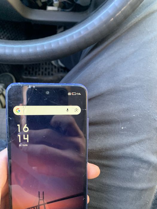 Продам телефон