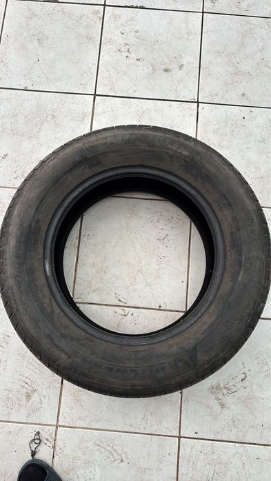 Продаю шины MICHELIN