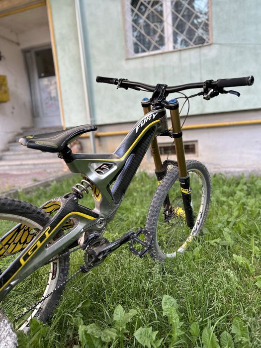 Gt Fury World Cup Carbon 2012