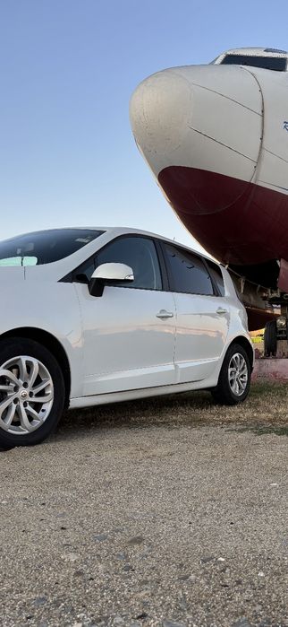 Renault scenic 2013 facelift