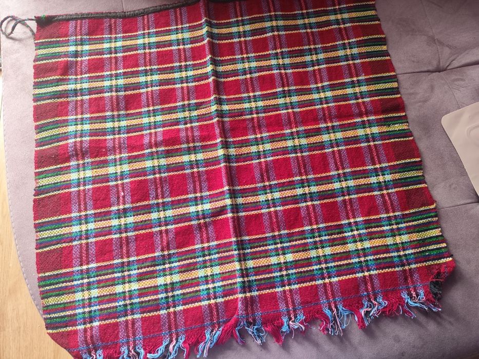 Тъкана престилка за към народна носия