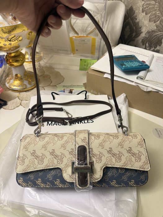 В наличии сумочка люксовая