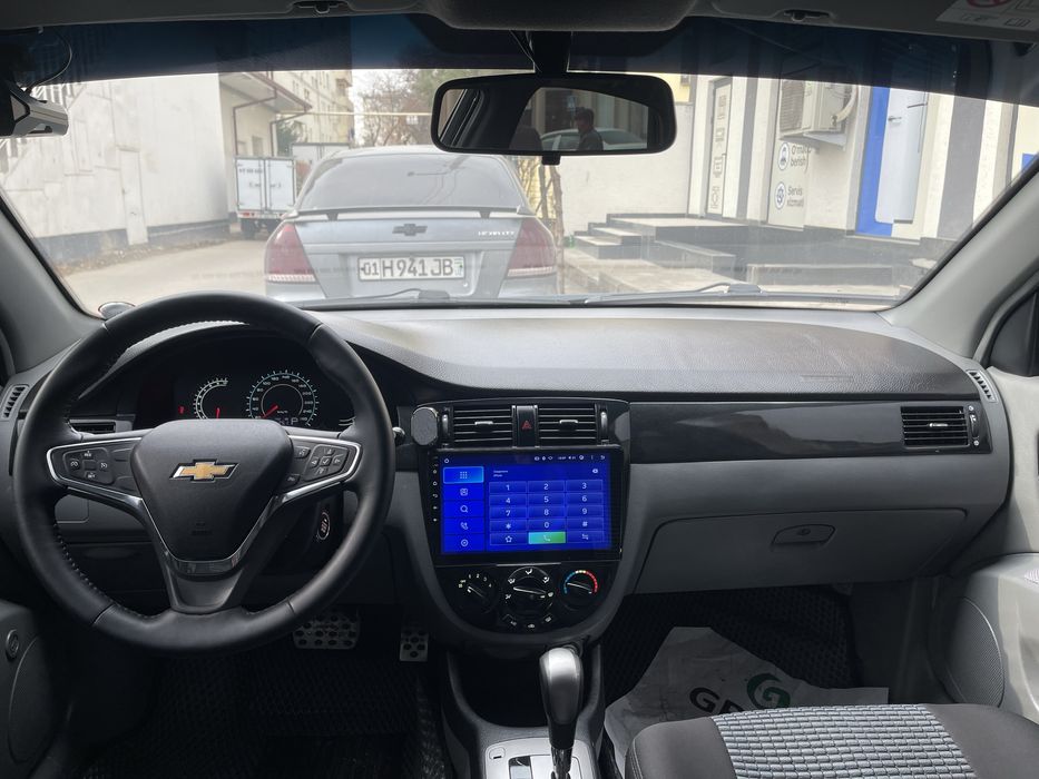 Gentra 2015 qora sotiladi