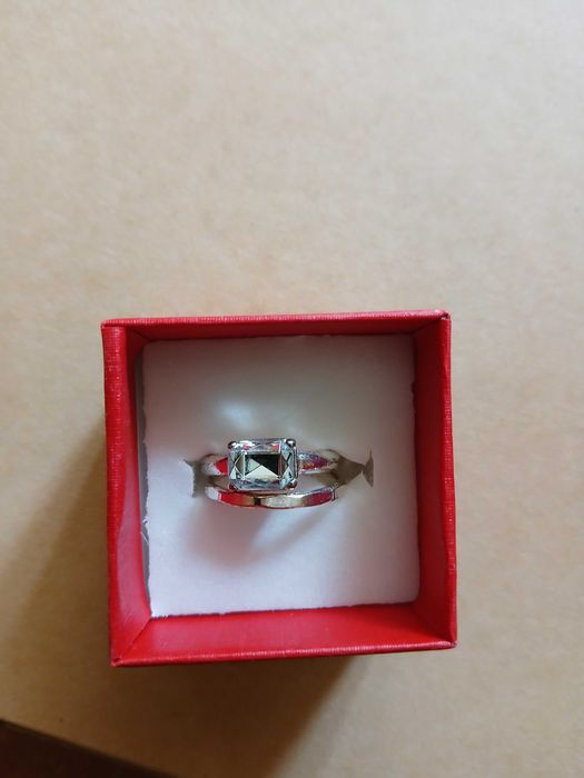 Бижута - обеци и висулки