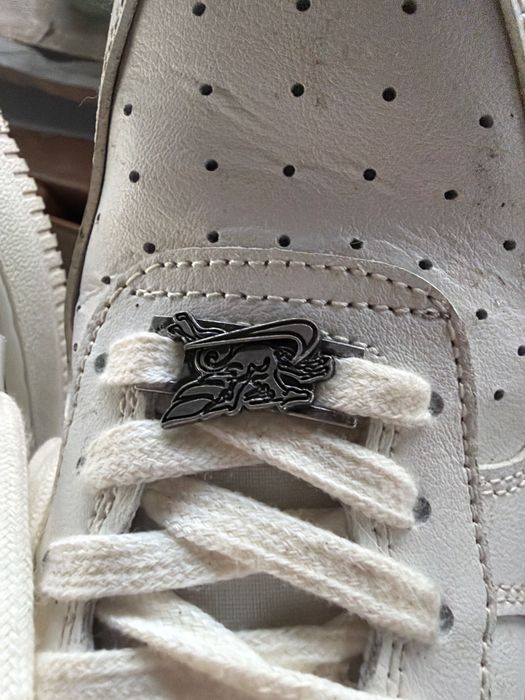 Nike Air Force 1, размер 39, цвят екрю, специално издание „Годината на дракона“