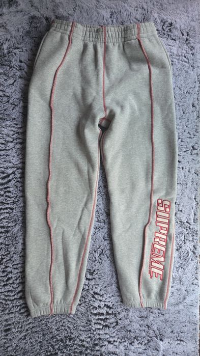 Pantaloni Supreme Gri