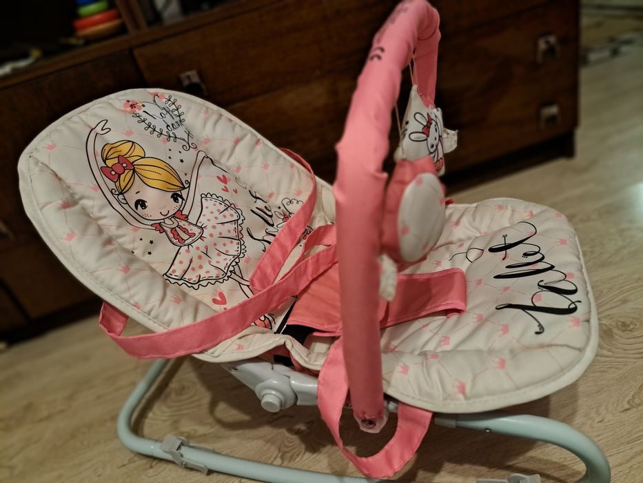 Бебешки шезлонг 
Бебешки шезлонг
Бебешки шезлонг