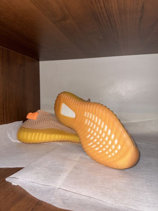 Adidas yeezy.
