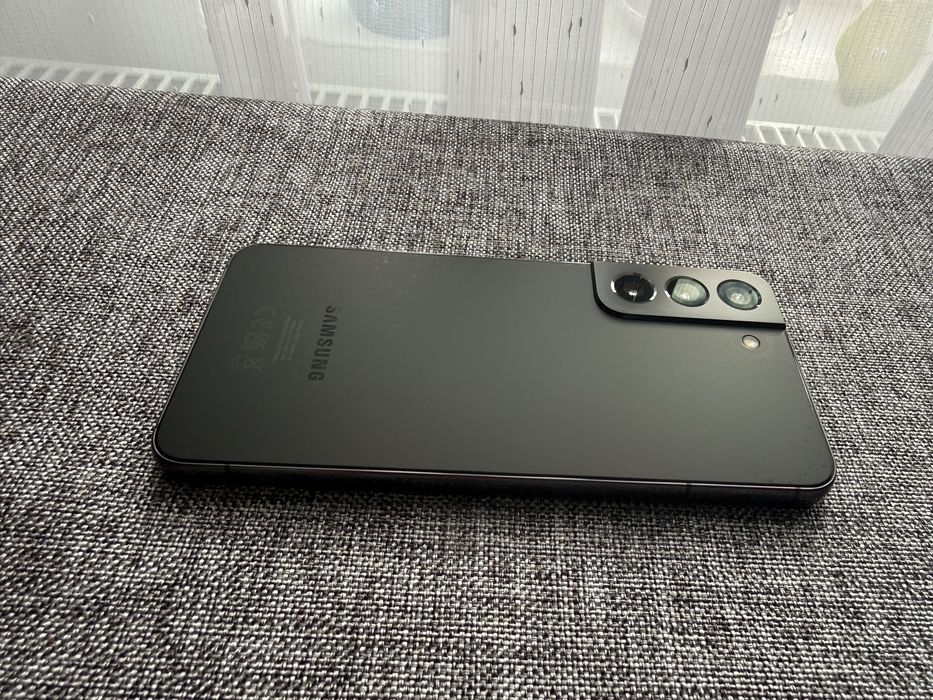 Vand samsung galaxy S22.Ofer si 4 huse mobilfox.