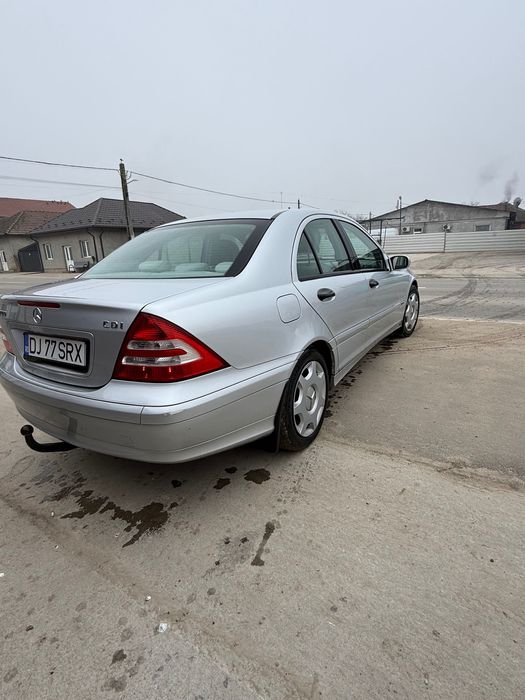 Mercedes benz c200