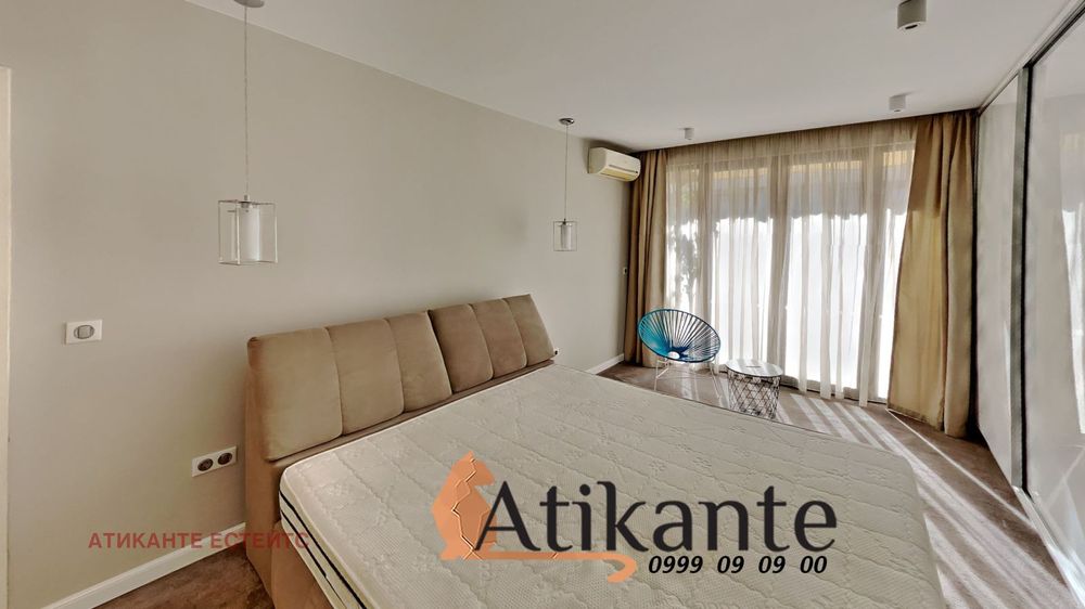 Дава се под наем Двустаен апартамент в София, Лозенец - 90 кв.м за 1200 € - Снимка #2