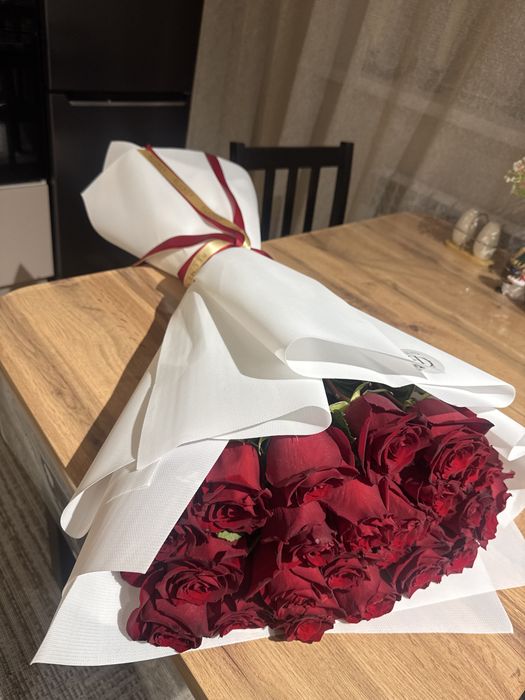 Метровые розы 25шт