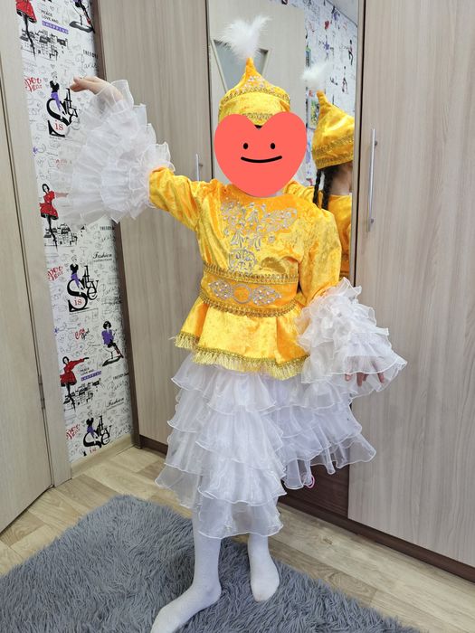 Продам национальный костюм  на девочку