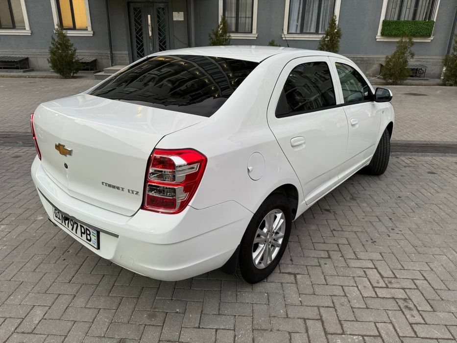 Cobalt White Oq Avtomat