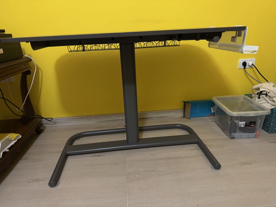 Birou cu inaltime reglabila SEGRARE IKEA