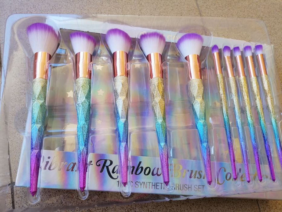 Професионални четки за грим