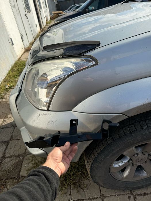Решетка радиатора Тойота Прадо 120/gx470