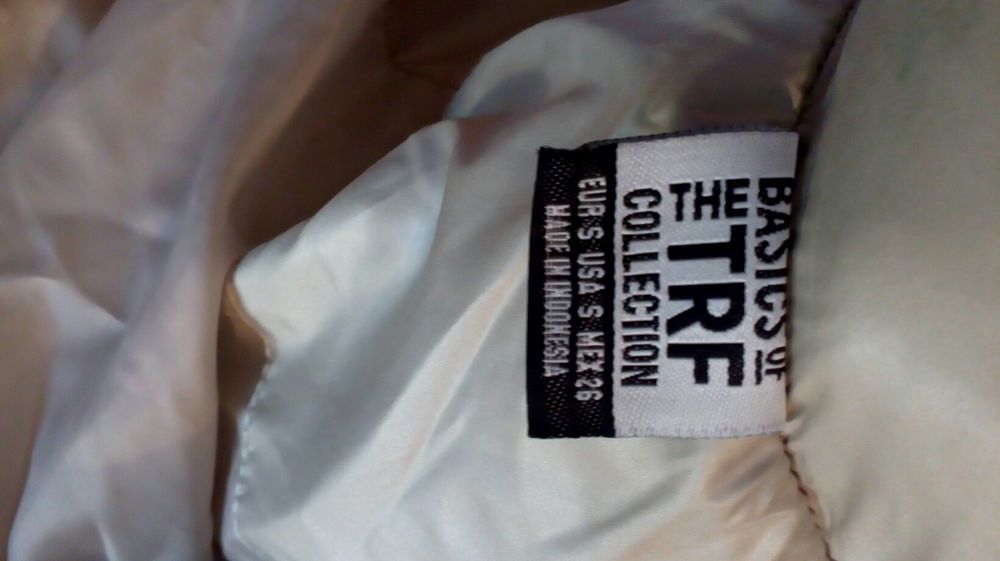 Дамско зимно яке TRF