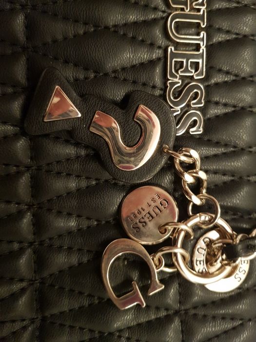 Дамска чанта Guess