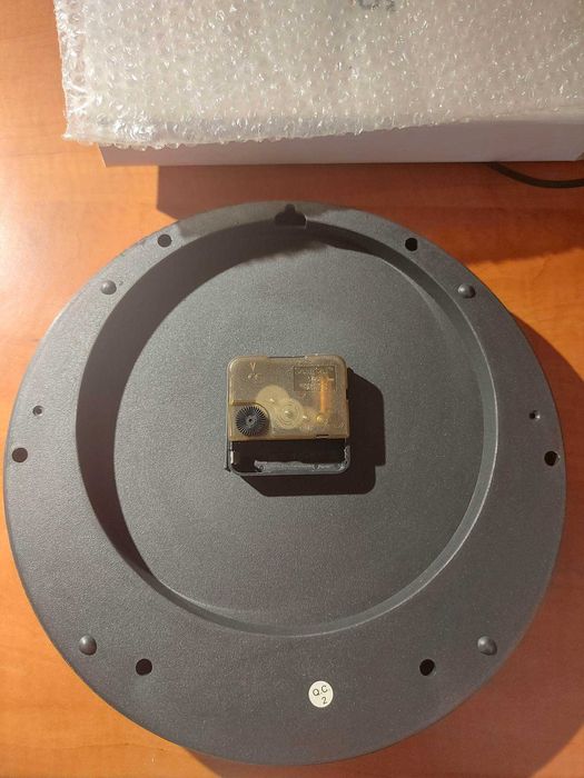 Стенен Часовник-Син