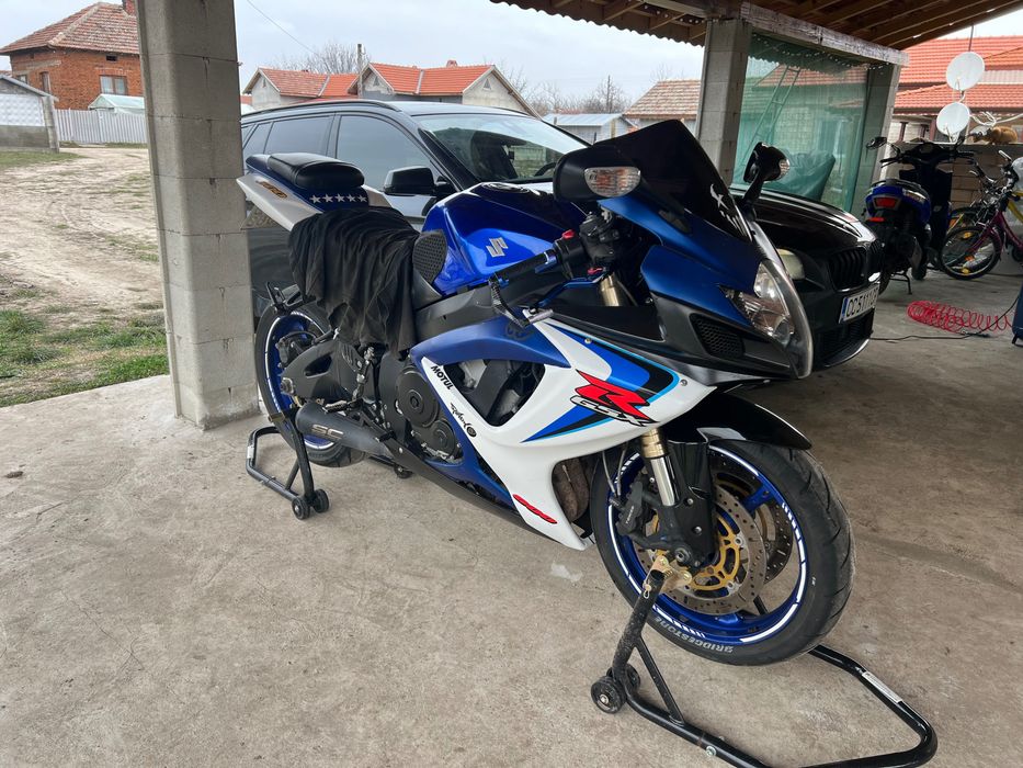 Suzuki gsxr 600 k7