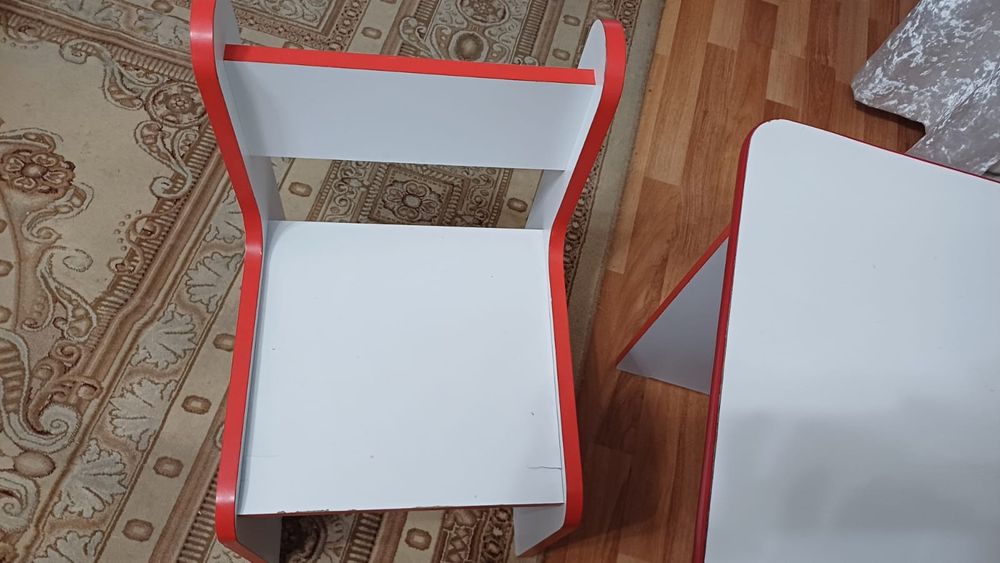 Продам детский стол со стульчиком