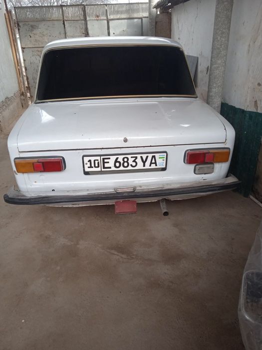 Жигули сотилади нахтга.