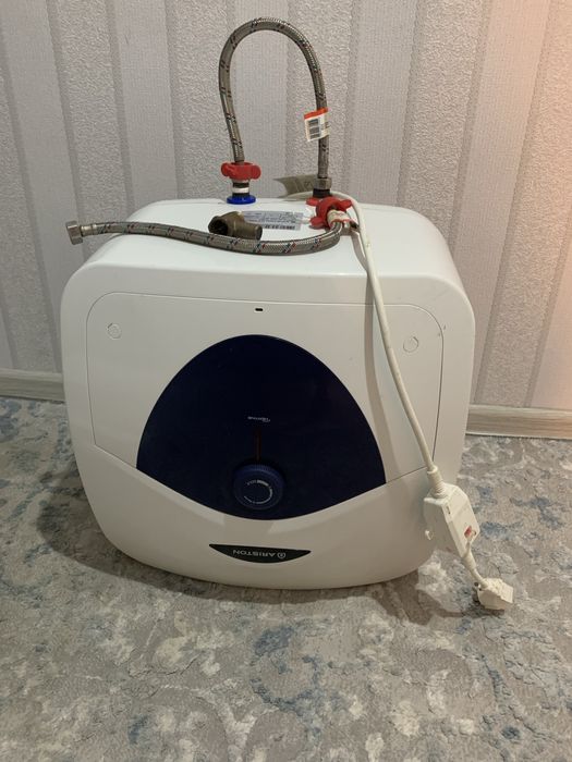 Водонагреватель Ariston ABS Blu Evo Rs 30