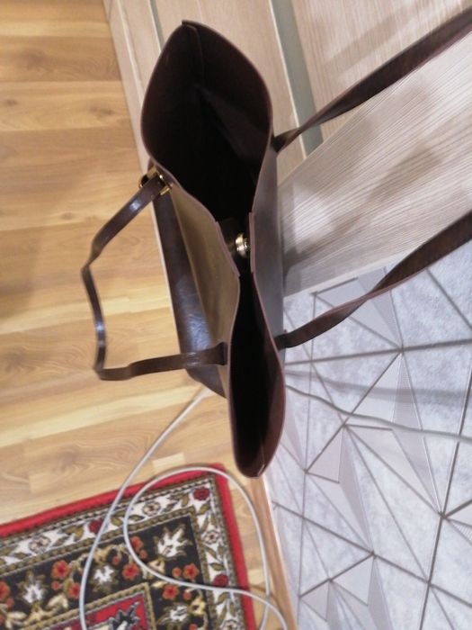 Продается женская сумка на плечо