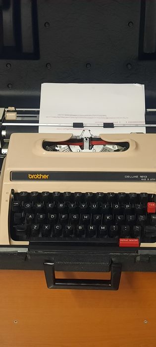 Mașină de scris Brother de luxe 1613 impecabilă