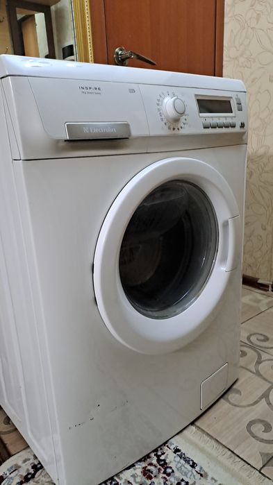 Продам машинку стиральную